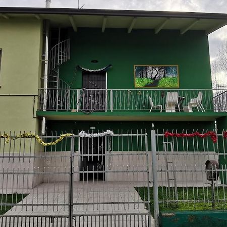 Villa Pertini Appartamento Primo Piano Nel Parco Oglio Sud Canneto sull'Oglio Exterior foto